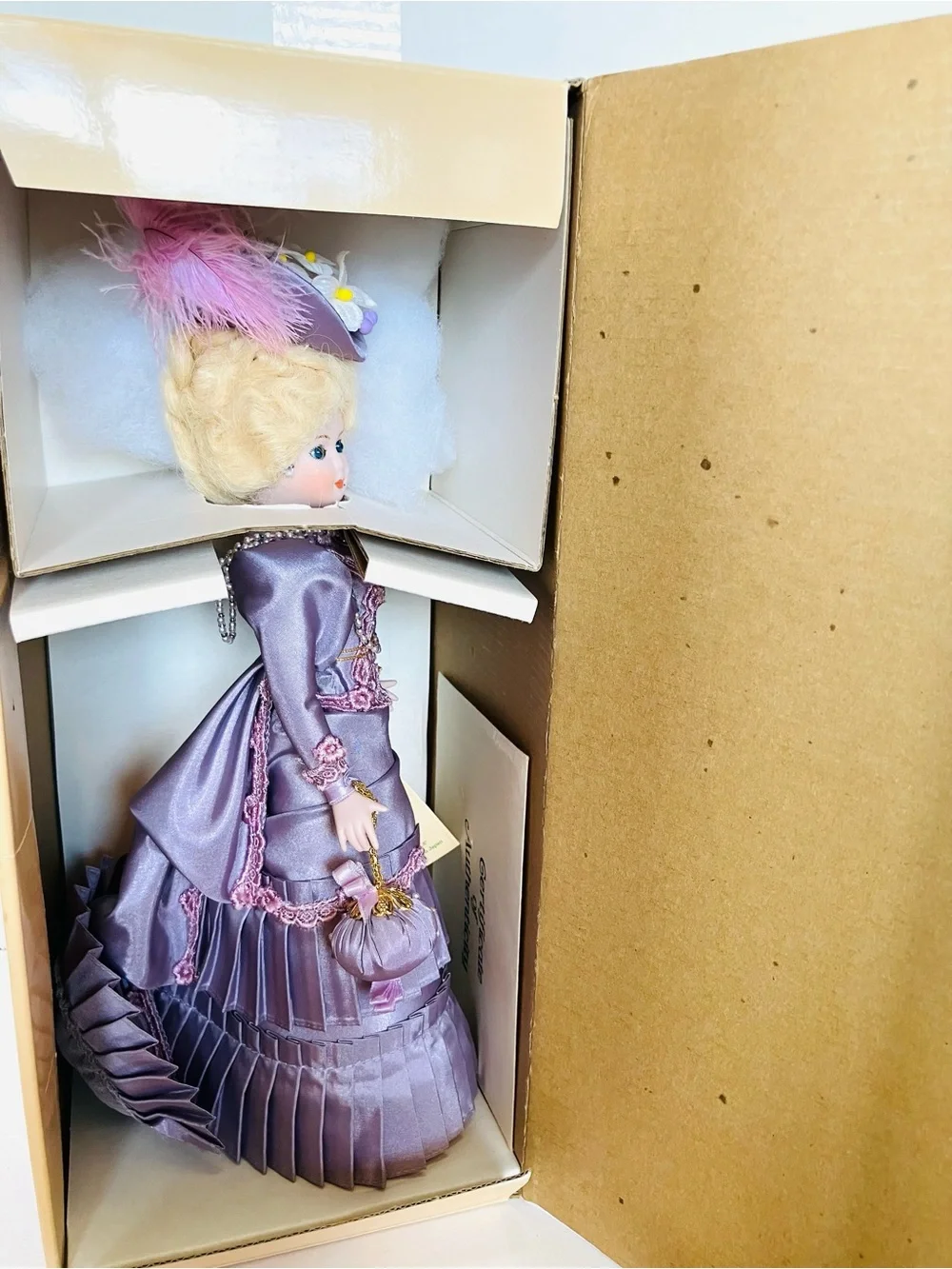 Gorham 1987 Valentine’s Ladies Sylvia Porcelain Doll 11in VL7 Has COA Read